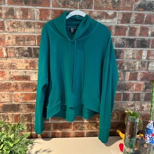 Sweaty Betty green sweatshirt